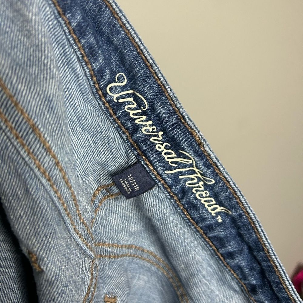 Universal Thread Button Fly Cut Off Jean Shorts S… - image 8